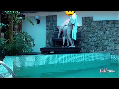 ❤️ El jefe invita a la criada a la piscina, pero no pudo resistirse a una caliente ️ Video de porno en es.myteporn.ru ❌️