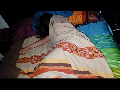 ❤️ Hijastro regañando a su joven madrastra mientras duerme ️ Video de porno en es.myteporn.ru ❌️